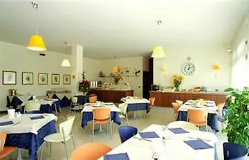 Western Titian Venice Airport 3*