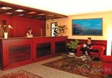 إن بست ويسترون تيتيان فينيس ايربورت فندق