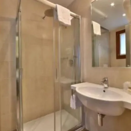 Western Titian Venice Airport 3* Tessera