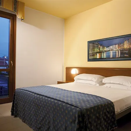 Hotel Western Titian Venice Airport 3*