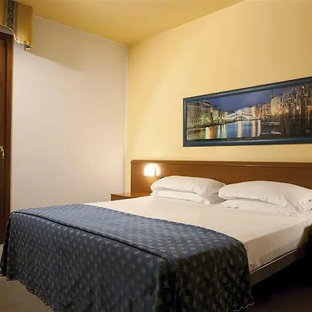 Western Titian Venice Airport