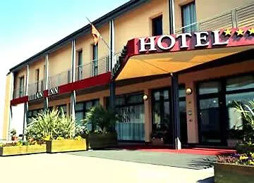 Western Titian Venice Airport