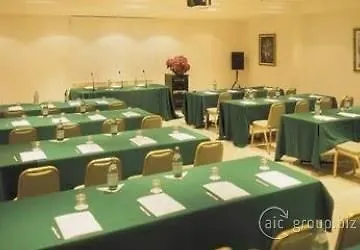 Western Titian Venice Airport 3*